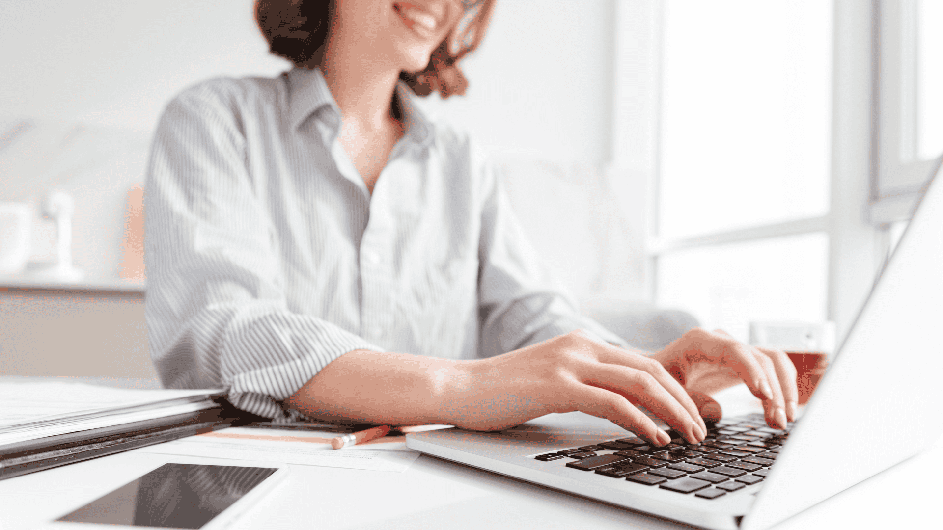 Customer shopping on eCommerce site.